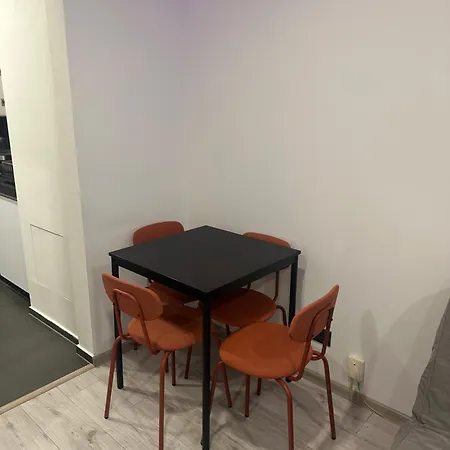 Light Near Center With Easy Transport Access Apartamento Bratislava